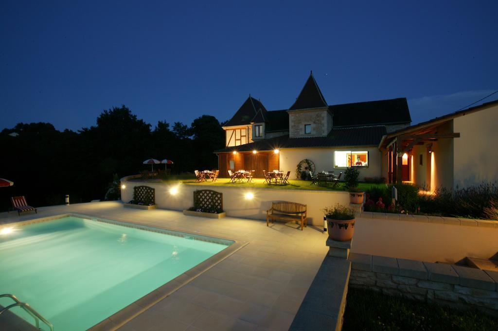 Chambres D'Hotes Les Peyrouses Sarlat Exterior foto